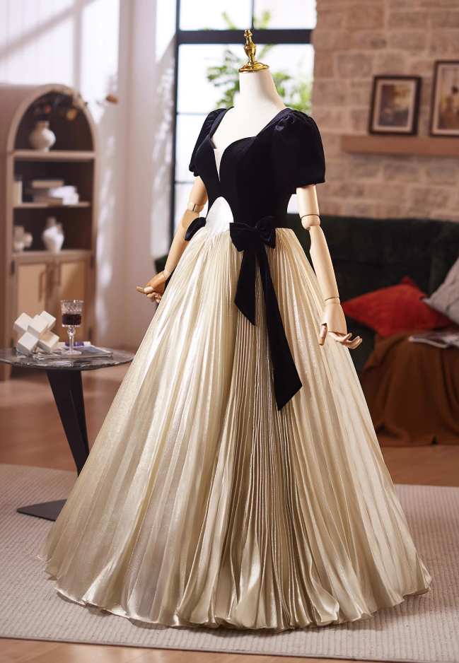 Luxurious Sweetheart Neck A-Line Pleated Sweet 16th Gowns Bows Velvet Short Sleeve Prom Dress AP5028
