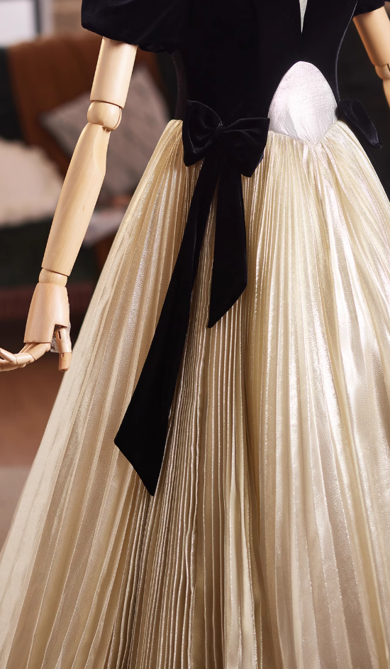 Luxurious Sweetheart Neck A-Line Pleated Sweet 16th Gowns Bows Velvet Short Sleeve Prom Dress AP5028
