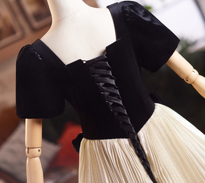 Luxurious Sweetheart Neck A-Line Pleated Sweet 16th Gowns Bows Velvet Short Sleeve Prom Dress AP5028