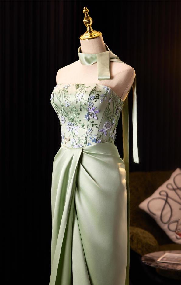 Fantastic Sheath Strapless Sweet 16th Dresses High-Slit Satin Appliques Prom Dress AP5033