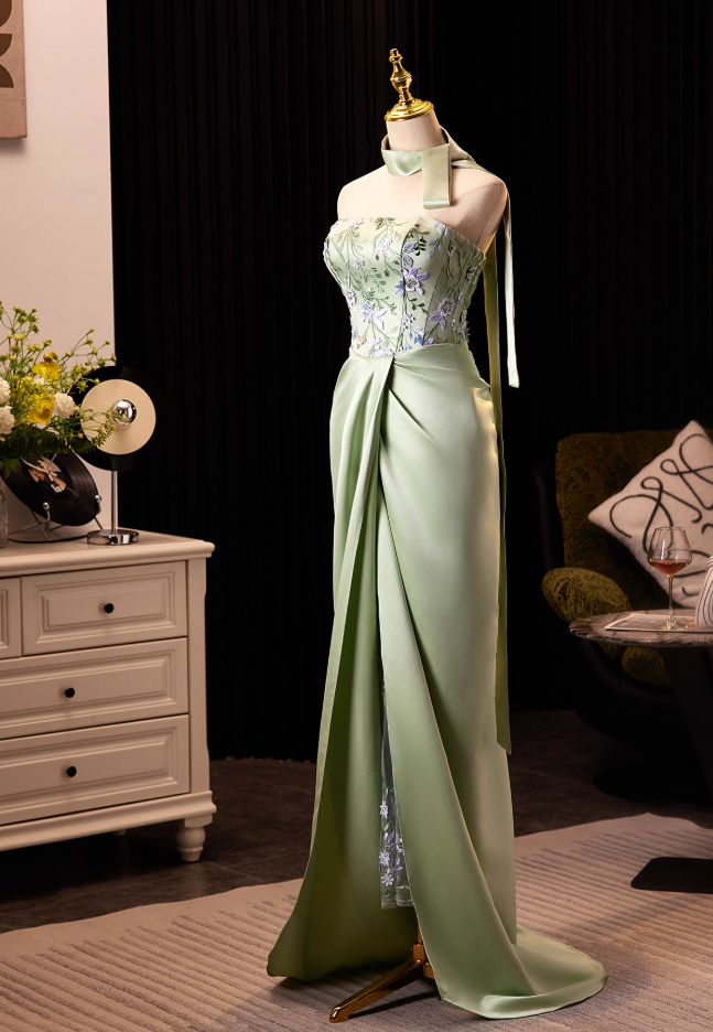 Fantastic Sheath Strapless Sweet 16th Dresses High-Slit Satin Appliques Prom Dress AP5033