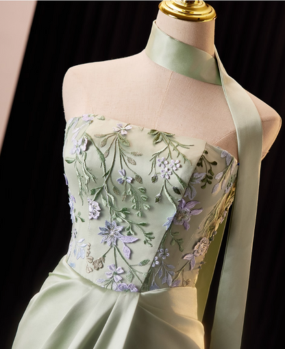 Fantastic Sheath Strapless Sweet 16th Dresses High-Slit Satin Appliques Prom Dress AP5033