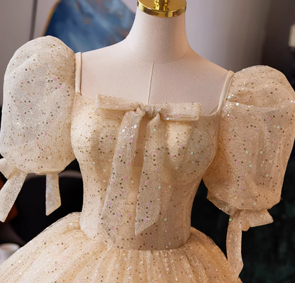 Vintage Square Neck A-Line Layered Tulle Sweet 16th Gowns Bows Sequins Puff Short Sleeve Prom Dress AP5037