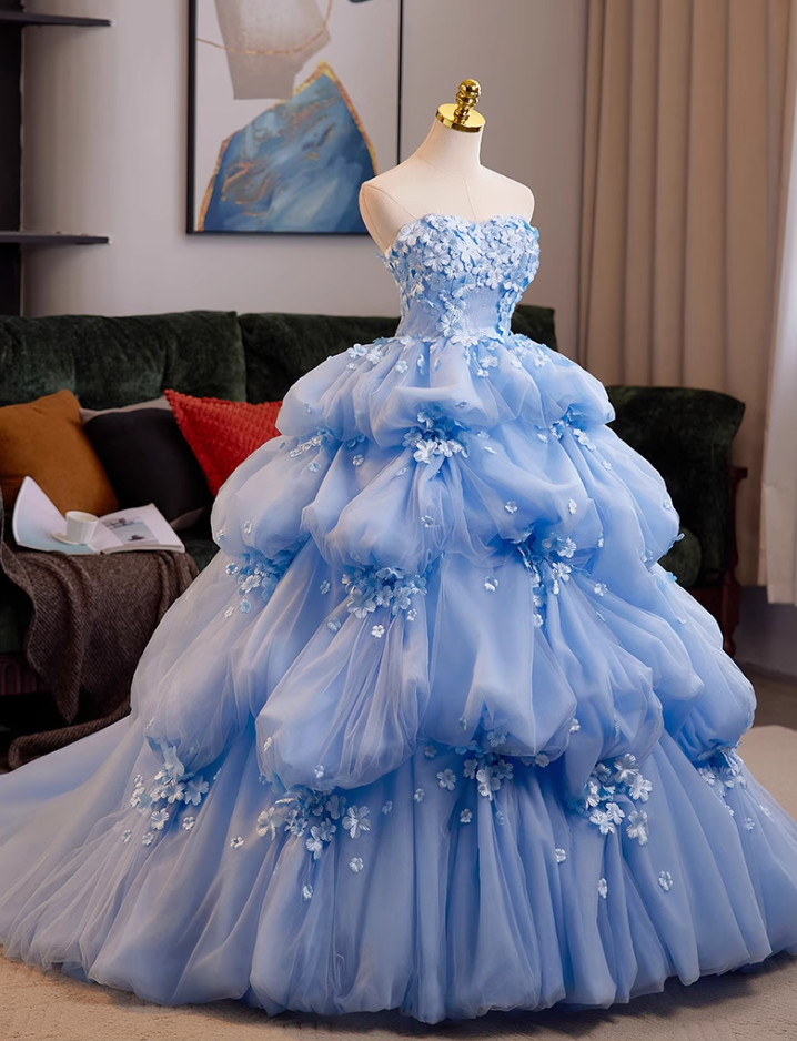 Artistic Strapless A-Line Sweet 16th Gowns Appliques Beads Tiered Tulle Prom Dress AP5038