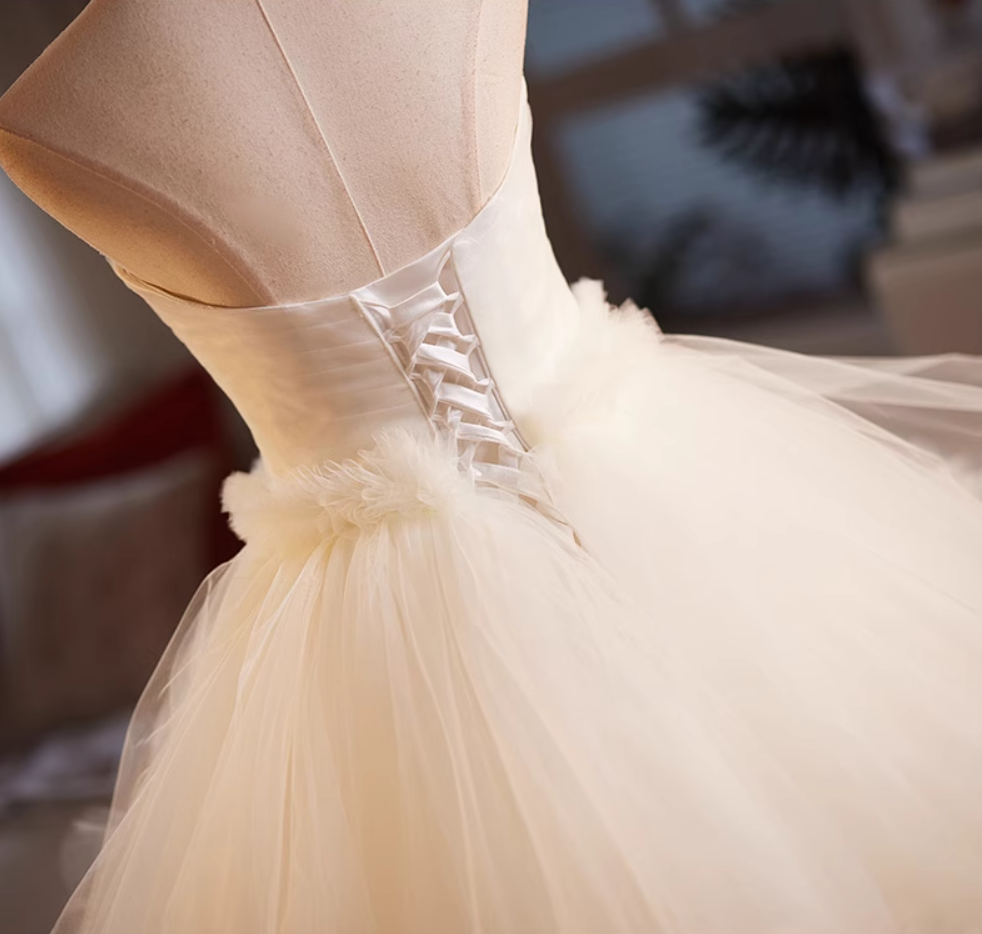 Attractive Strapless A-Line Sweet 16th Gowns Tiered Tulle Prom Dress AP5062