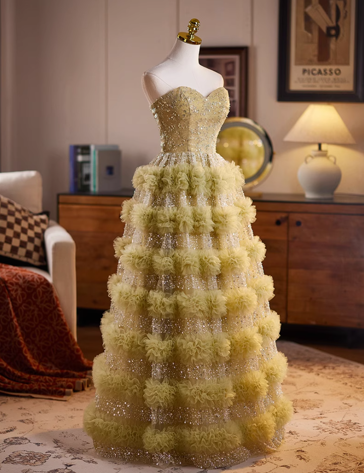 Casual Strapless A-Line Ruffles Tiered Tulle Sweet 16th Gowns Sequins Beading Prom Dress AP5072
