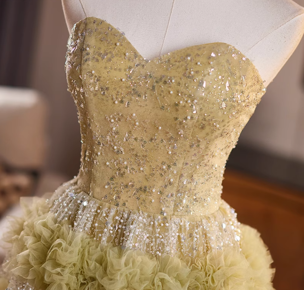 Casual Strapless A-Line Ruffles Tiered Tulle Sweet 16th Gowns Sequins Beading Prom Dress AP5072
