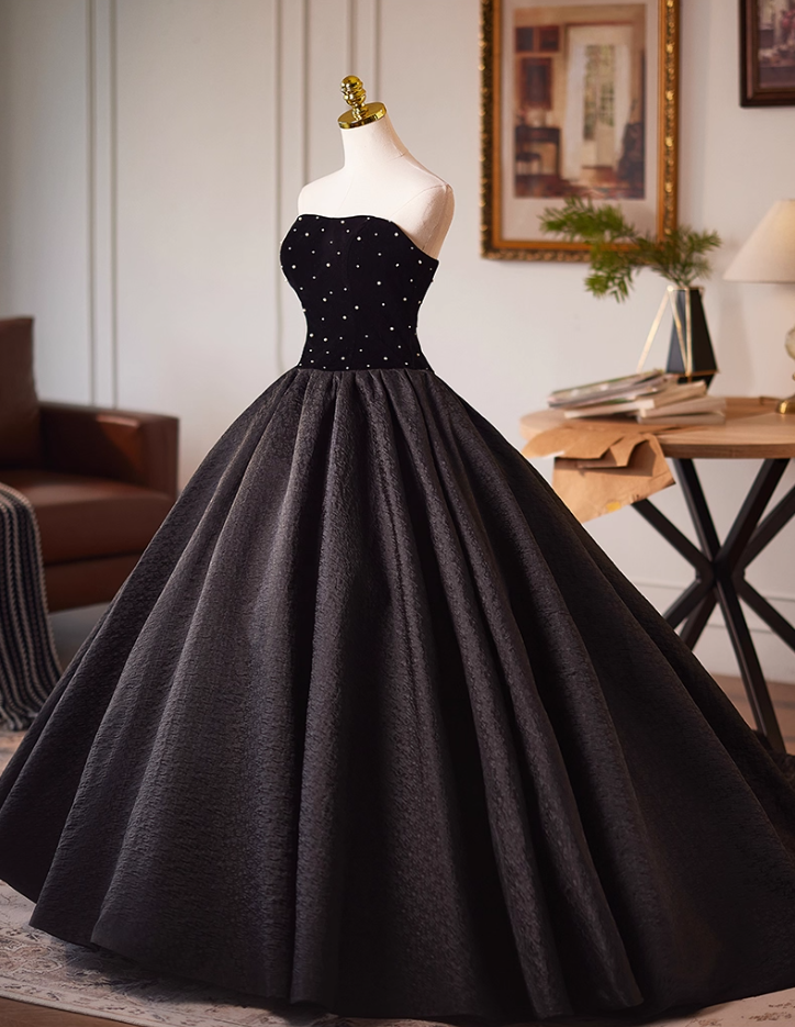Dreamy Strapless A-Line Black Sweet 16th Gowns Beading Prom Dress AP5110