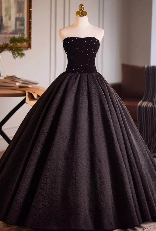 Dreamy Strapless A-Line Black Sweet 16th Gowns Beading Prom Dress AP5110