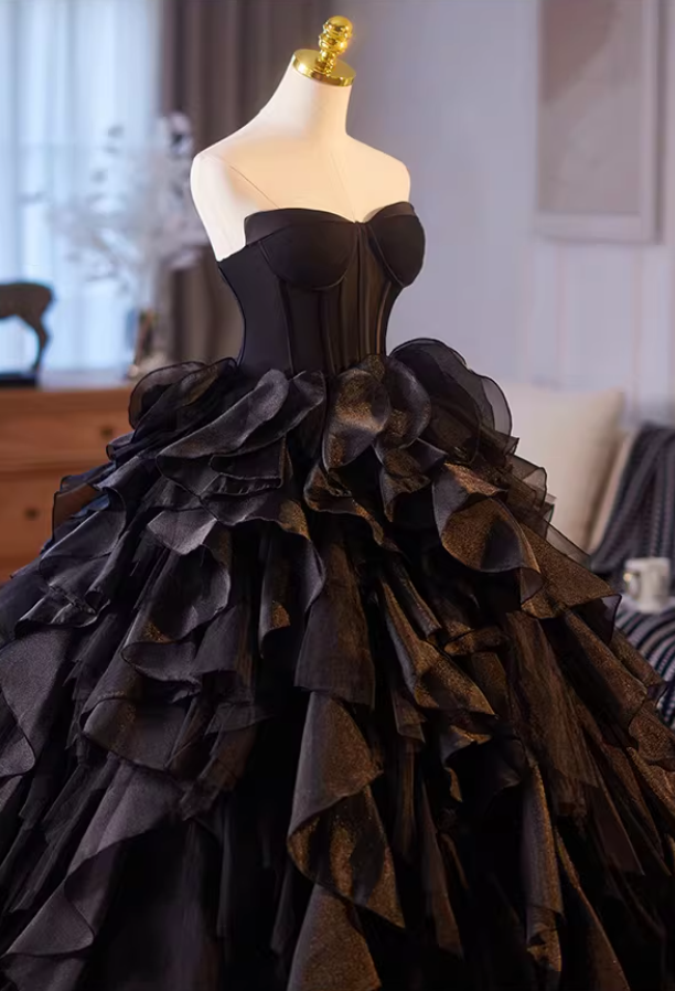 Casual Strapless A-Line Sweet 16th Gowns Black Ruffles Tulle Prom Dress AP5148
