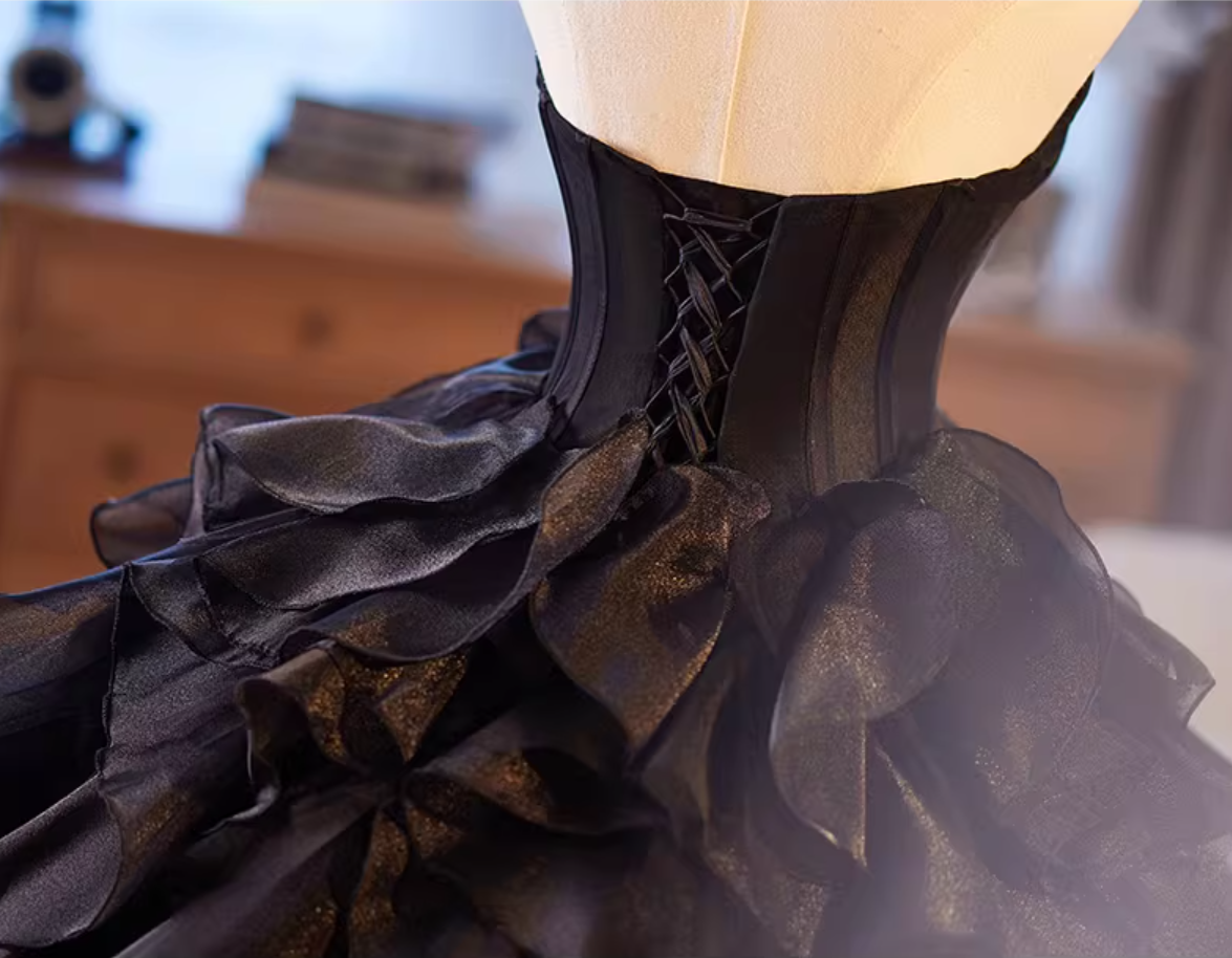 Casual Strapless A-Line Sweet 16th Gowns Black Ruffles Tulle Prom Dress AP5148