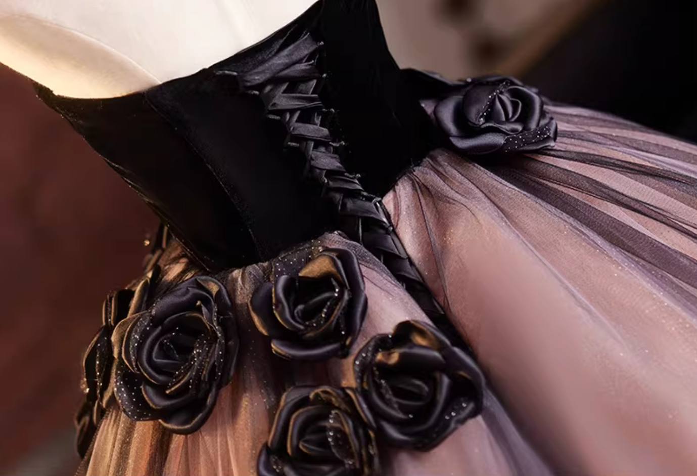Gothic-Style Strapless A-Line Sweet 16th Gowns Sequins Tulle Handmade Flowers Prom Dress AP5151