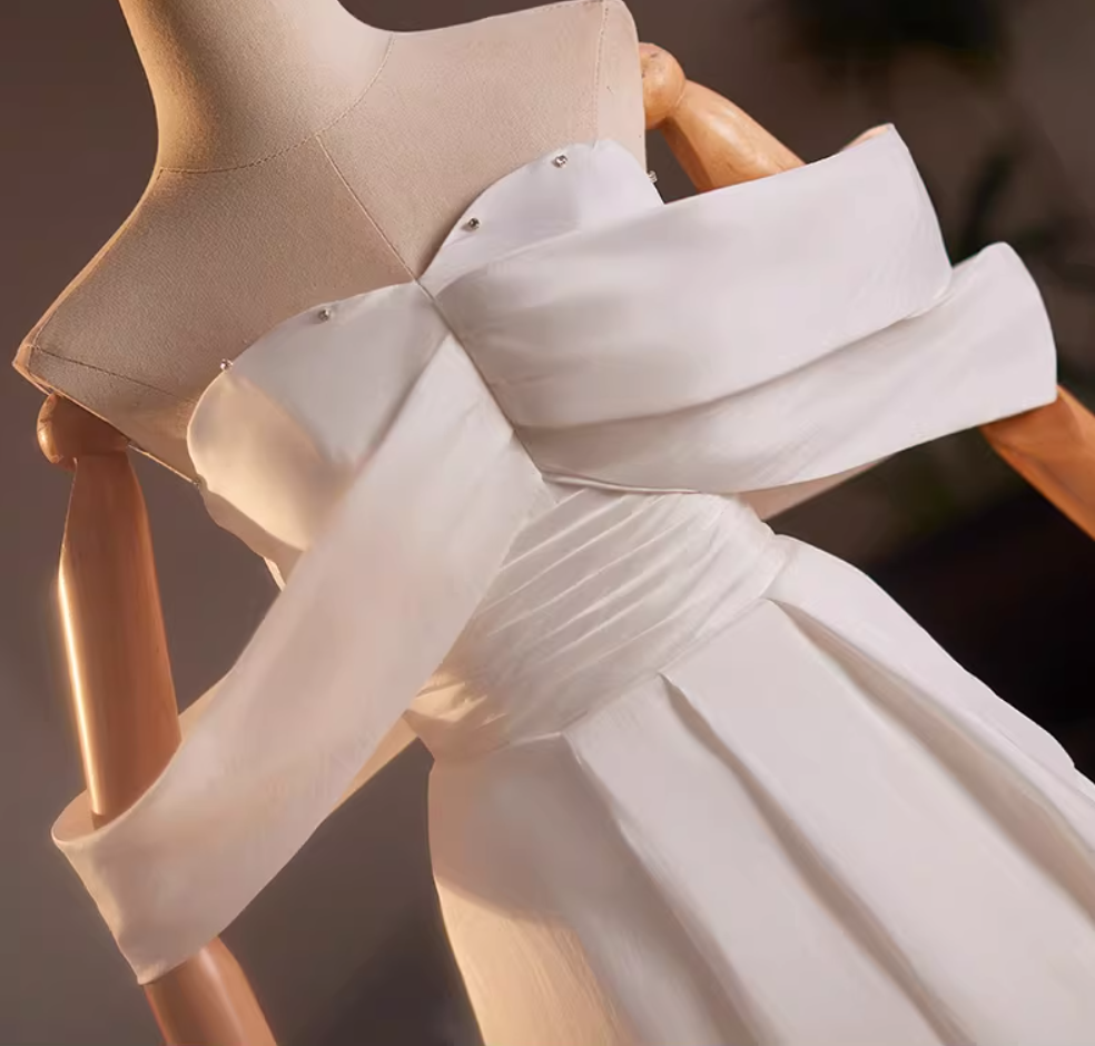 Y2K Style Off-Shoulder A-Line Bridal Gowns Beads Pleated White Wedding Dress AP5154