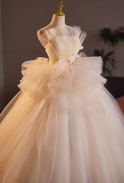 New Tendency A-Line Spaghetti Strap Bridal Gowns Appliques Sequins Tiered Tulle Wedding Dress AP5155
