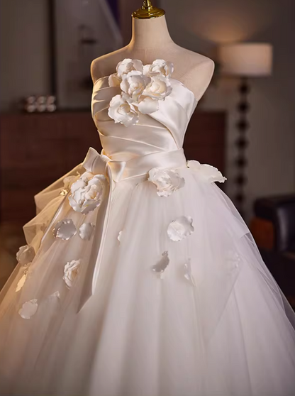 Lovely A-Line Strapless Tulle Bridal Gowns Handmade Flowers Bow Pleated Satin Wedding Dress AP5156