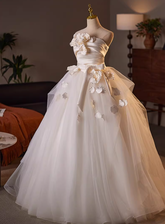 Lovely A-Line Strapless Tulle Bridal Gowns Handmade Flowers Bow Pleated Satin Wedding Dress AP5156