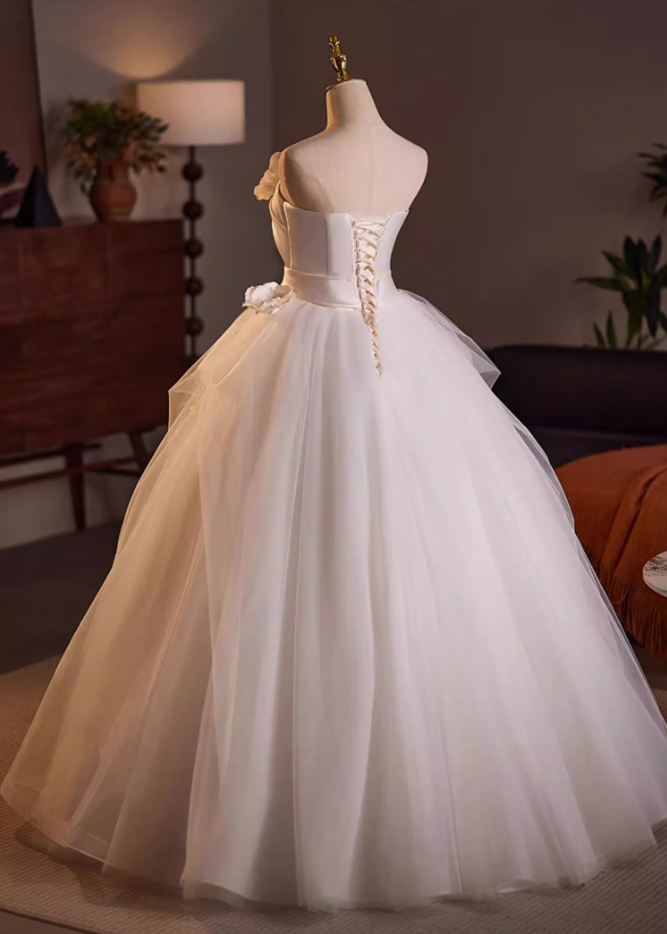 Lovely A-Line Strapless Tulle Bridal Gowns Handmade Flowers Bow Pleated Satin Wedding Dress AP5156