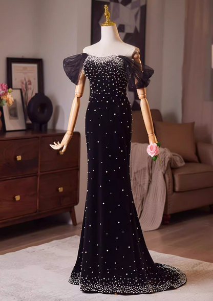 Alluring Off-Shoulder Evening Mermaid Gowns Pearls Black Velvet Prom Dress AP5189