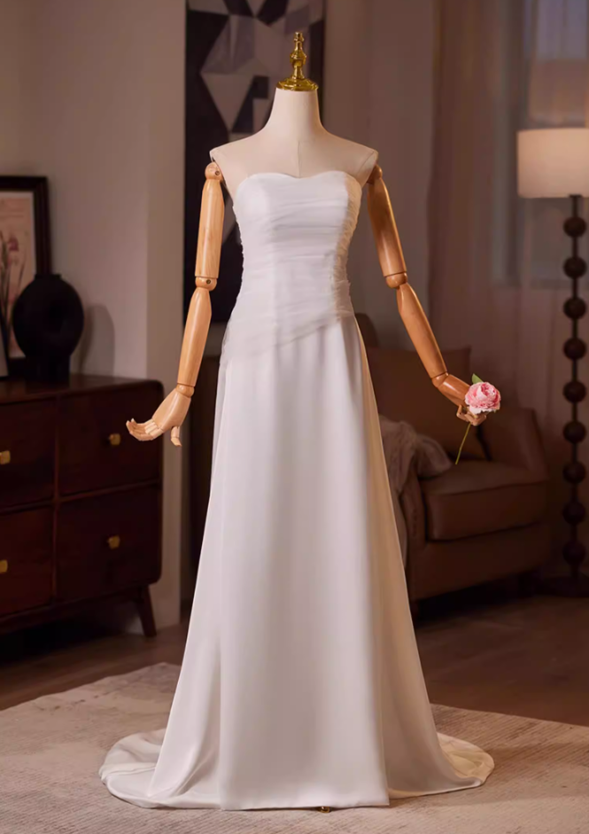 Gorgeous A-Line Strapless Bridal Gowns Pleated Tulle Satin Wedding Dress AP5190