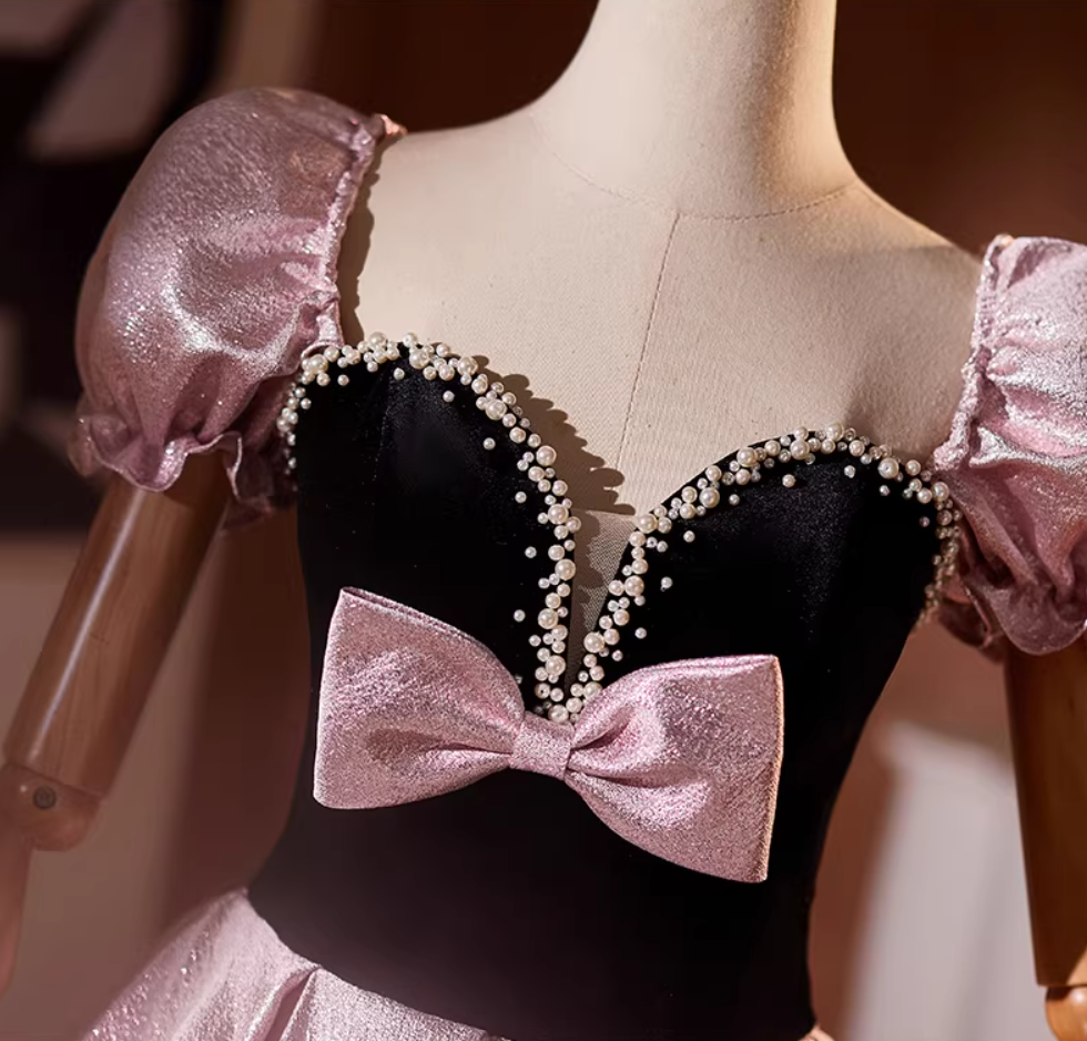 Novelty Sweetheart Neck A-Line Sweet 16th Gowns Bow Pearls Short Sleeve Prom Dress AP5194