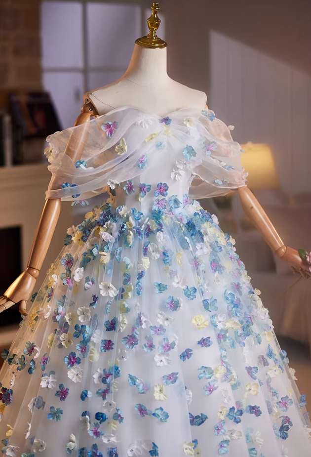 Charming A-Line Tulle Off-Shoulder Sweet 16th Dresses Appliques Beads Prom Dress AP5200