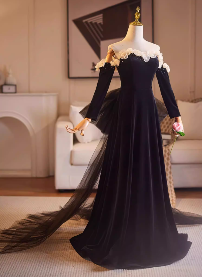 Fitted Off-Shoulder Black A-Line Sweet 16th Dresses Beads Appliques Long Sleeve Velvet Prom Dress AP5223