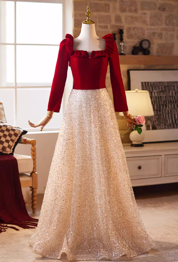 Attractive A-Line Ruffles Square Neck Sweet 16th Dresses Long Sleeve Sequins Tulle Prom Dress AP5226