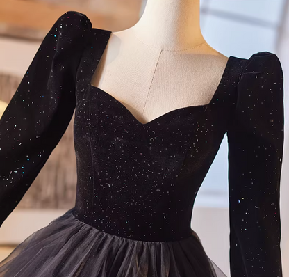 Sexy A-Line Sweetheart Neck Black Sweet 16th Dresses Sequins Long Sleeve Ruffled Tulle Prom Dress AP5227