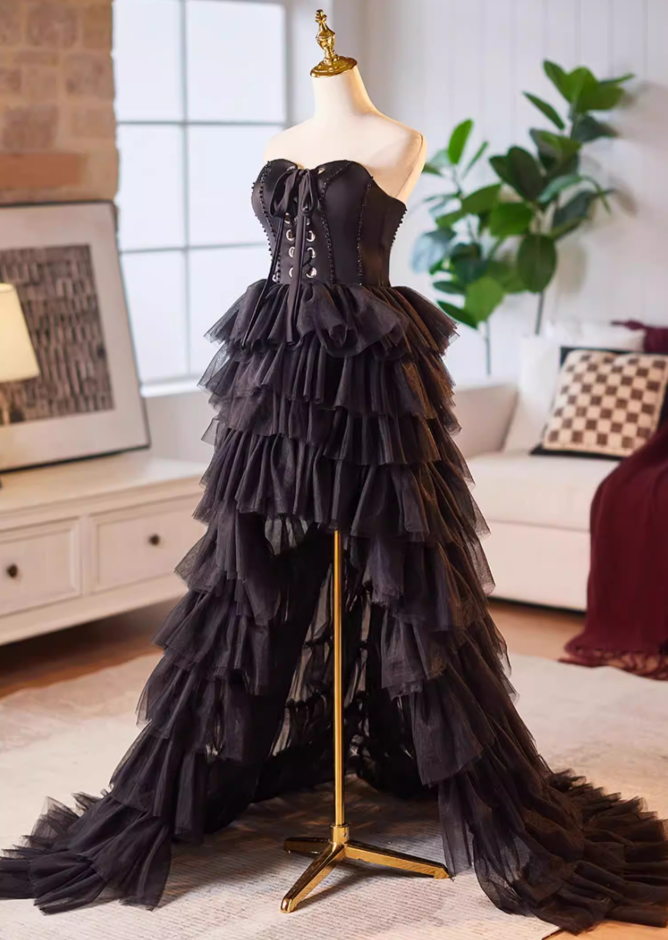 Glittering Strapless A-Line Tiered Sweet 16th Gowns Sequins Black Tulle High-Slit Prom Dress AP5229