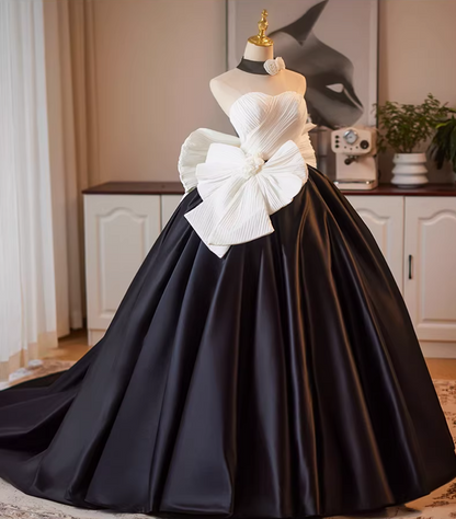 Fancy Strapless A-Line White & Black Sweet 16th Gowns Handmade Flowers Bows Prom Dress AP5234