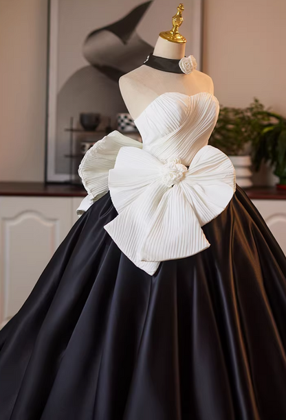 Fancy Strapless A-Line White & Black Sweet 16th Gowns Handmade Flowers Bows Prom Dress AP5234
