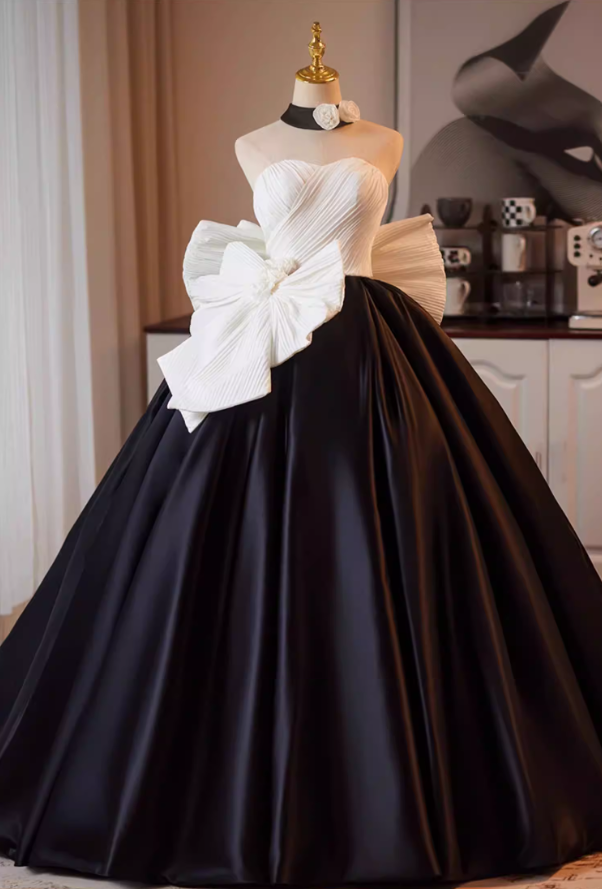 Fancy Strapless A-Line White & Black Sweet 16th Gowns Handmade Flowers Bows Prom Dress AP5234