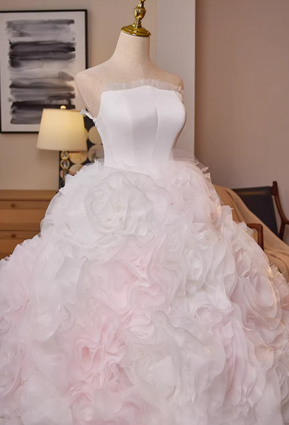 Victorian-Inspired Strapless A-Line Bridal Gowns Ruffles Tulle Wedding Dress AP5264