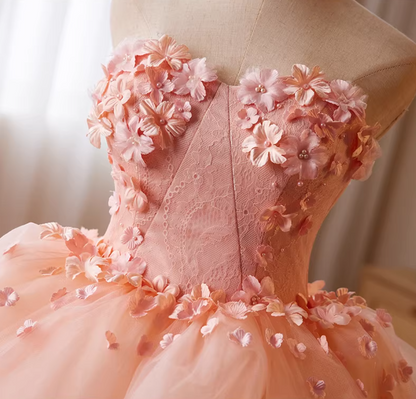 Sleek Strapless A-Line Sweet 16th Gowns Appliques Beads Lace Prom Dress AP5265