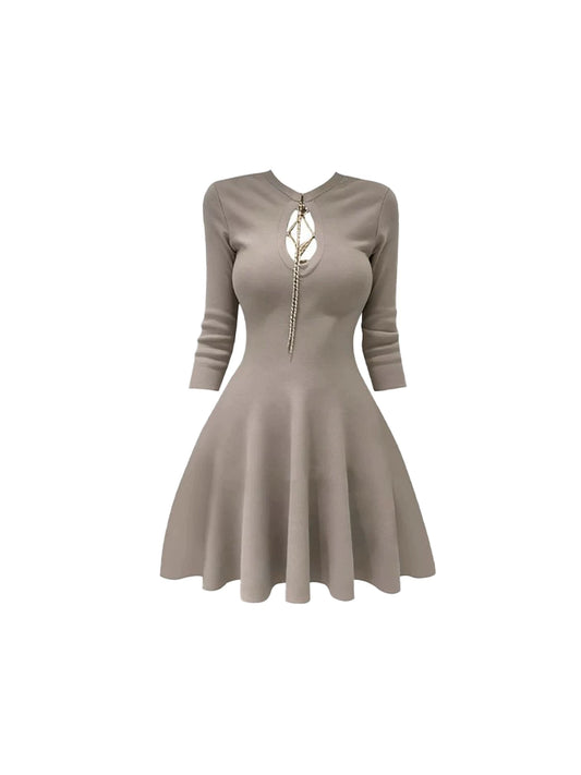 Dopamine Style Chest Cutout Chain Flared A-Line Mini Skirt Vogue Light Gray Long Sleeve Jewel Neck Short Dress AP5300