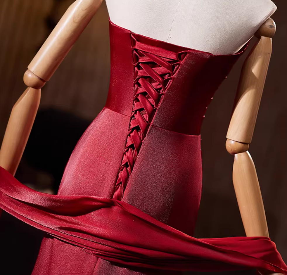 Pretty Sheath Strapless Sweet 16th Dresses Red Satin Prom Dress AP5316