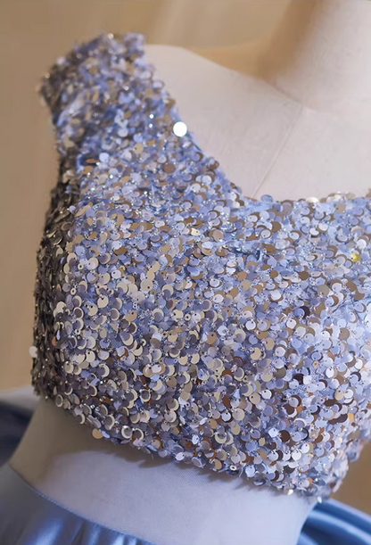 Ornate A-Line V Neck Sweet 16th Gowns With Bow Train Sequins Prom Dress AP5352