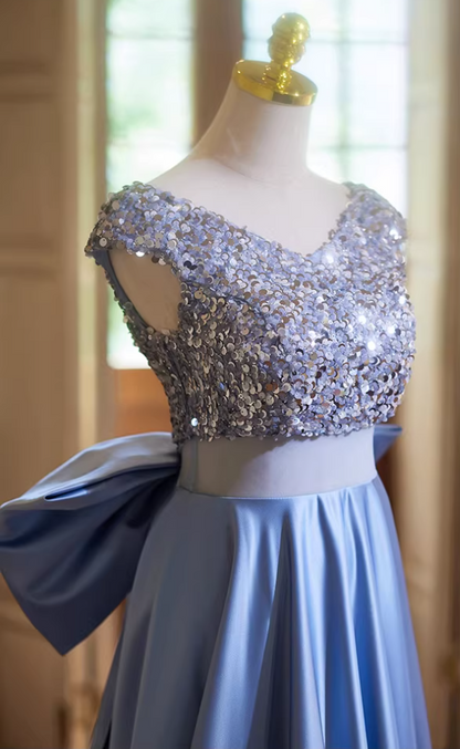 Ornate A-Line V Neck Sweet 16th Gowns With Bow Train Sequins Prom Dress AP5352