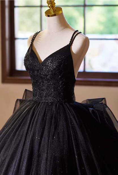 Gothic-Style A-Line Spaghetti Strap Black Tulle Evening Gowns Sequins Appliques Prom Dress AP5385