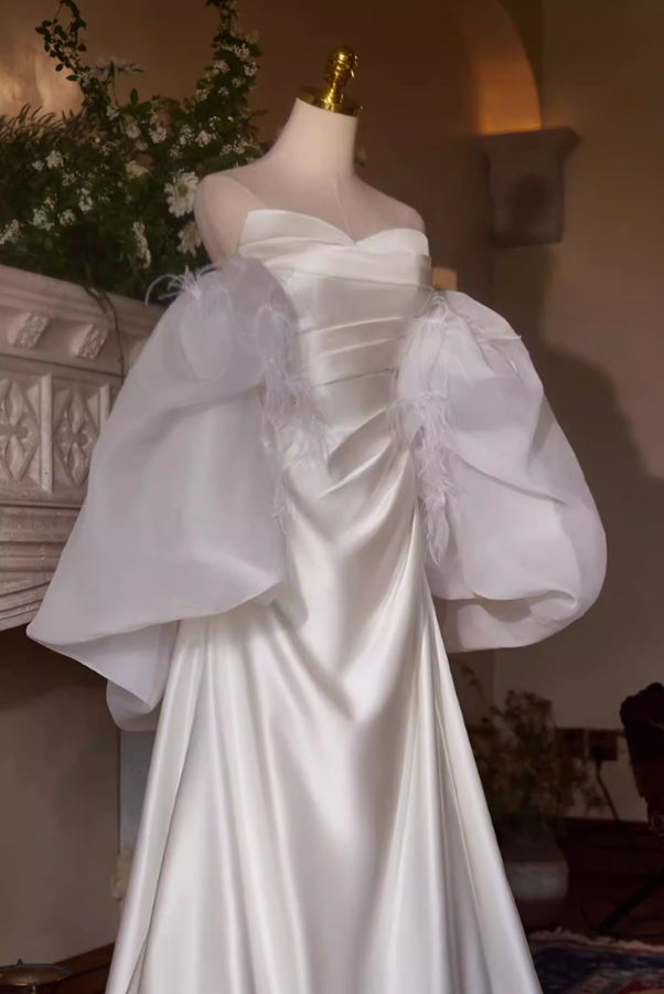 Fancy A-Line Strapless Bridal Dresses Pleated Satin Wedding Dress AP5397