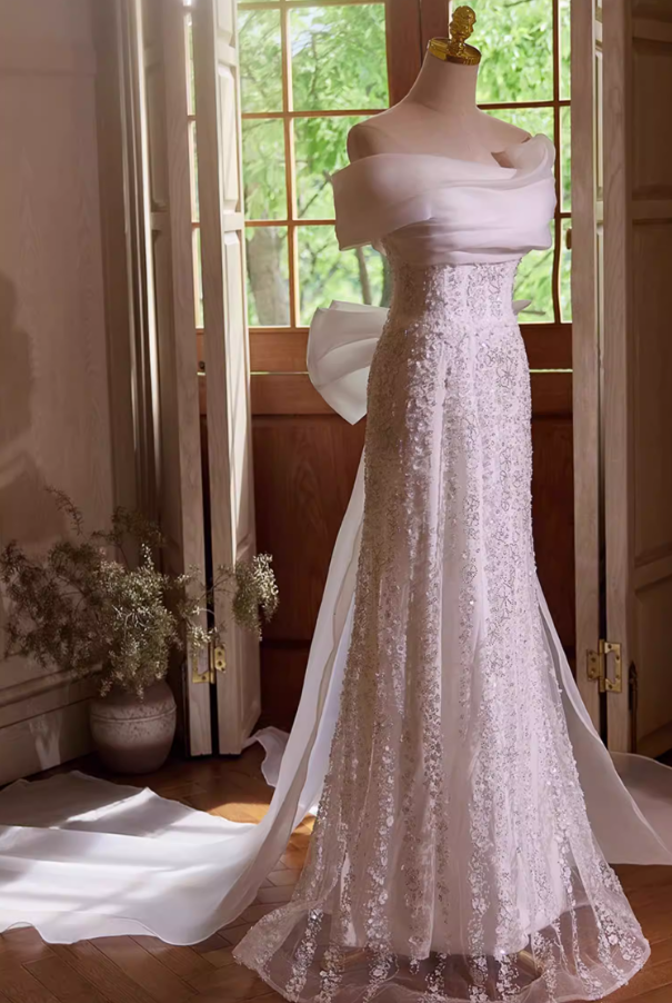 Ornate Off-Shoulder Mermaid Bridal Gowns Appliques Sequins Tulle Wedding Dress AP5431