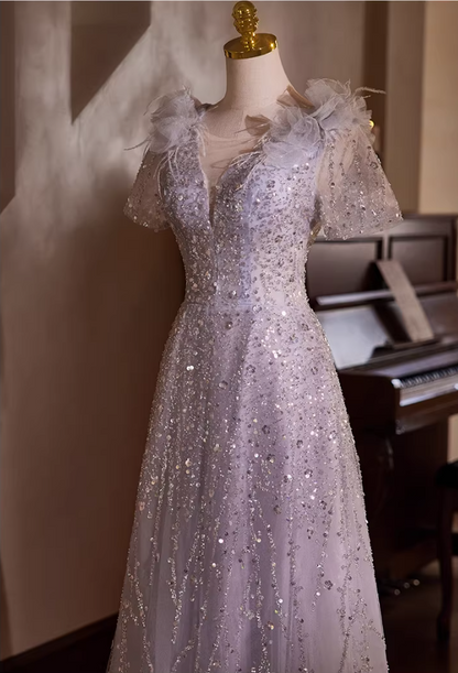 Luxurious A-Line V Neck Sweet 16th Gowns Short Sleeve Sequins Tulle Handmade Flowers Feather Prom Dress AP5434