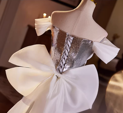 Classical Off-Shoulder A-Line Sweet 16th Dresses Silver Sequins Prom Dress AP5438