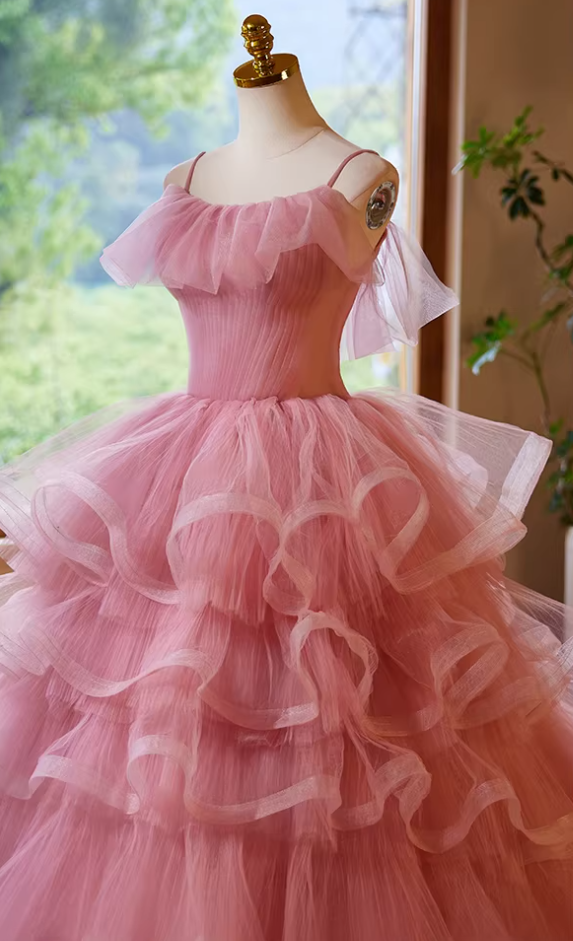 Modern A-Line Spaghetti Strap Ruffled Evening Gowns Tiered Pink Tulle Prom Dress AP5473