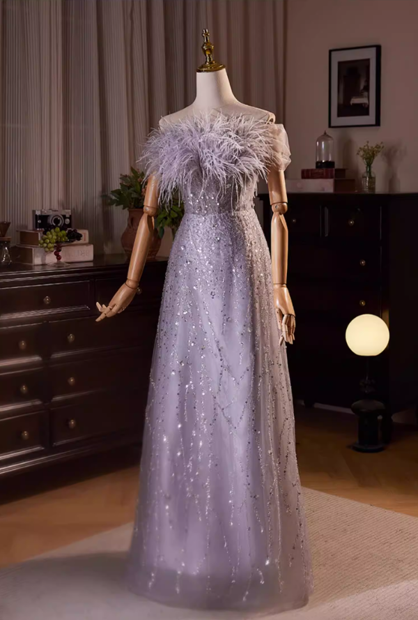 Gen Z Style Off-Shoulder A-Line Sweet 16th Dresses Sequins Tulle Feather Prom Dress AP5479