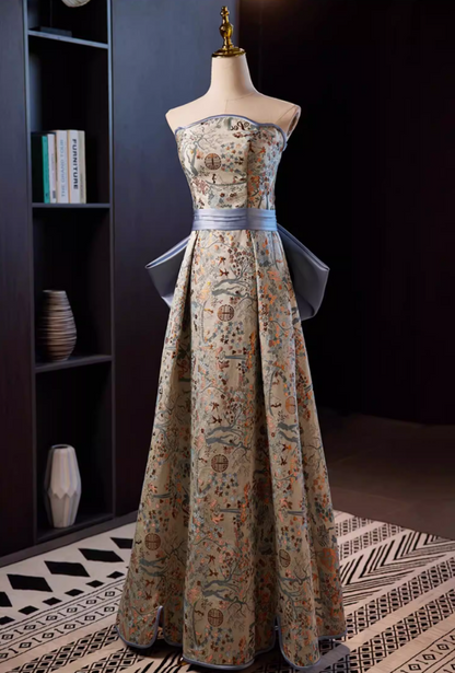 Retro Strapless A-Line Slit Hem Sweet 16th Gowns Embroidery Bow Prom Dress AP5553