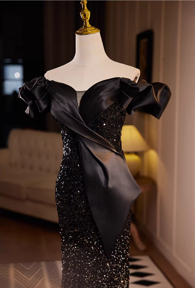 Delicate Ruffled Off-Shoulder Black Mermaid Sweet 16th Dresses Sequins Prom Dress AP5560