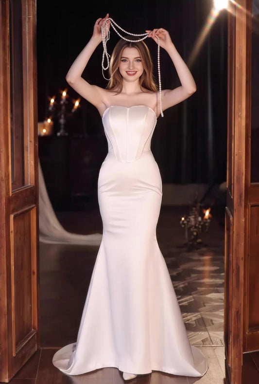 Cozy Strapless Mermaid Bridal Gowns White Satin Wedding Dress AP5591