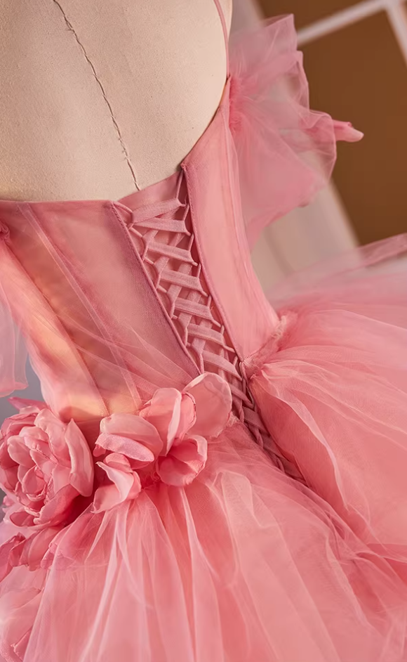Luxurious A-Line Spaghetti Strap Tiered Tulle Evening Gowns Petals Handmade Flowers Pink Prom Dress AP5598
