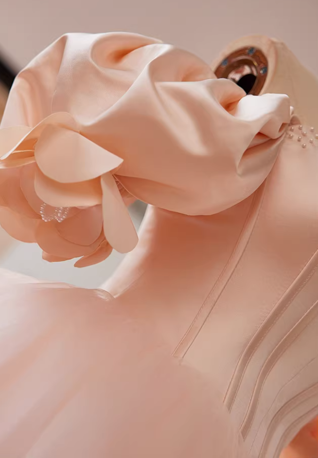 Playful A-Line Off-Shoulder Evening Dresses Puff Sleeve Beads Layered Tulle Prom Dress AP5635